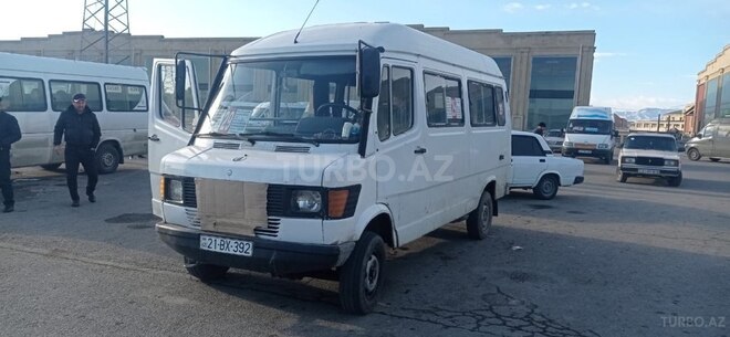 Mercedes 208 D 1995, 500,000 km - 2.3 l - Gəncə