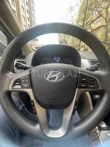 Hyundai Accent 2015, 130,000 km - 1.6 л - Bakı