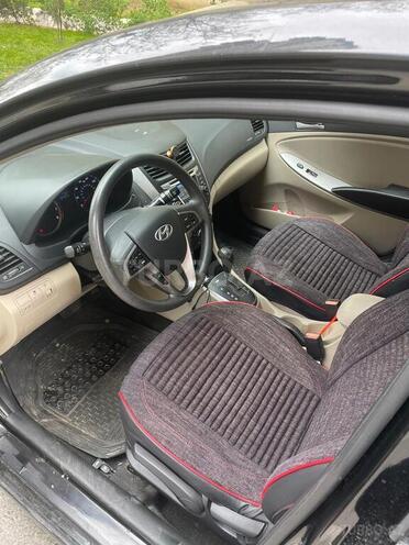 Hyundai Accent 2015, 130,000 km - 1.6 л - Bakı