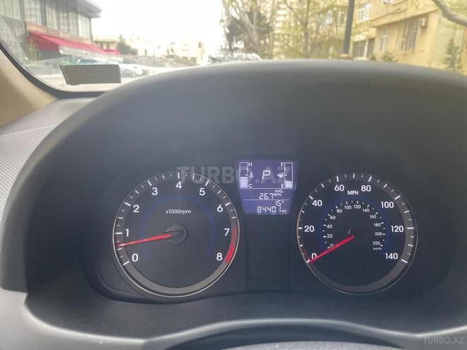 Hyundai Accent 2015, 130,000 km - 1.6 л - Bakı