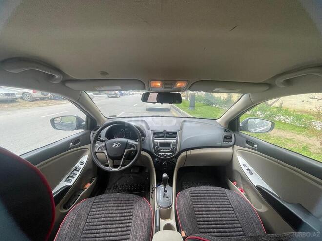 Hyundai Accent 2015, 130,000 km - 1.6 л - Bakı