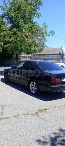 BMW 520 1995, 555,550 km - 2.0 l - Şəki