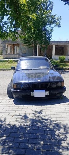 BMW 520 1995, 555,550 km - 2.0 l - Şəki