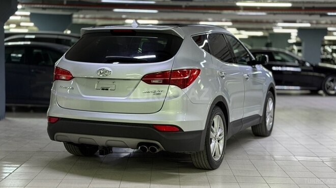 Hyundai Santa Fe-4