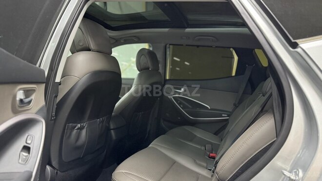 Hyundai Santa Fe-9
