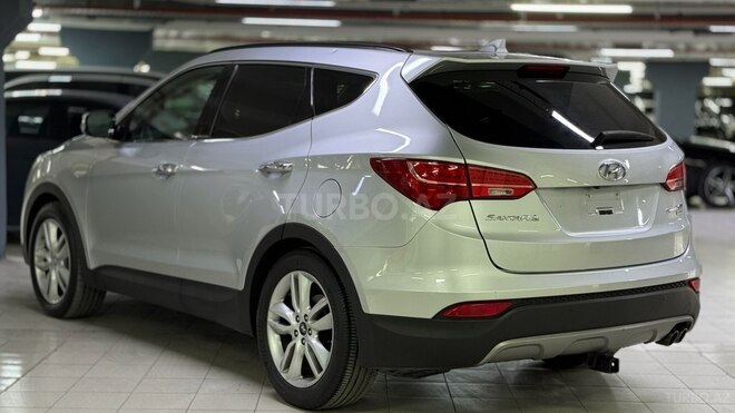 Hyundai Santa Fe-5