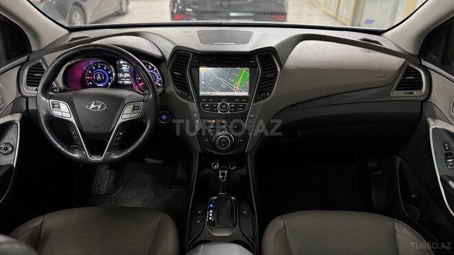 Hyundai Santa Fe-10