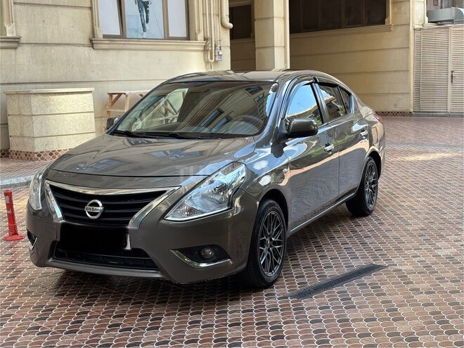 Nissan Sunny 2014, 172,000 km - 1.5 л - Bakı