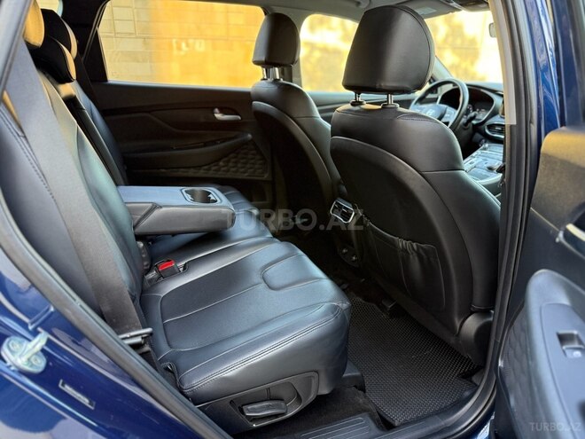 Hyundai Santa Fe-12