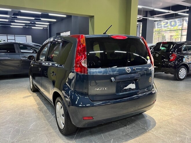 Nissan Note-5