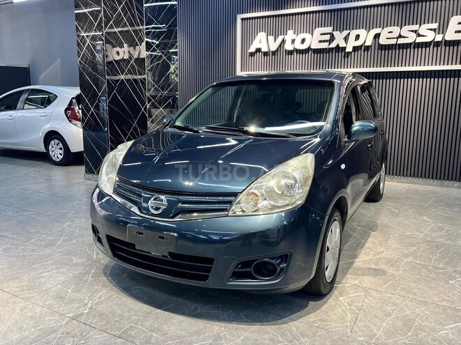 Nissan Note-7