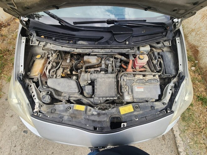 Toyota Prius 2010, 320,000 km - 1.8 l - Bakı