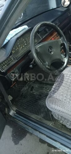 Mercedes E 200 1993, 357,890 km - 2.0 l - Sabirabad