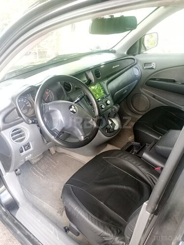 Mitsubishi Airtrek 2001, 256,283 km - 2.4 l - Astara