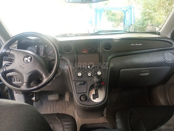 Mitsubishi Airtrek 2001, 256,283 km - 2.4 l - Astara