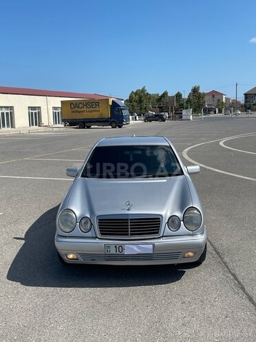 Mercedes E 240 1998, 495,000 km - 2.4 l - Bakı