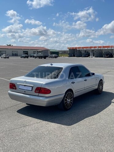 Mercedes E 240 1998, 495,000 km - 2.4 l - Bakı