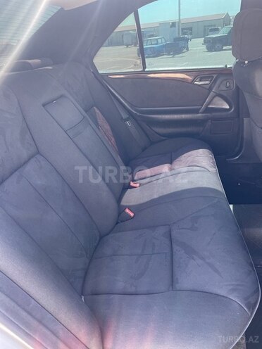 Mercedes E 240 1998, 495,000 km - 2.4 l - Bakı