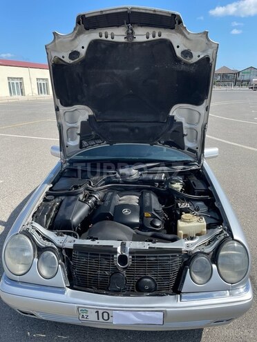 Mercedes E 240 1998, 495,000 km - 2.4 l - Bakı