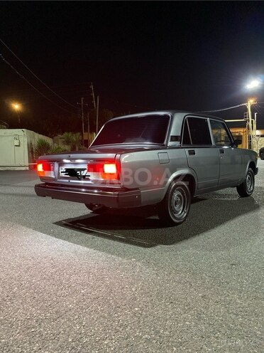 LADA (VAZ) 2107-2