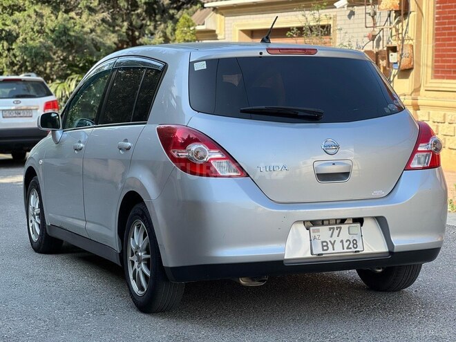 Nissan Tiida 2011, 180,000 km - 1.5 l - Bakı