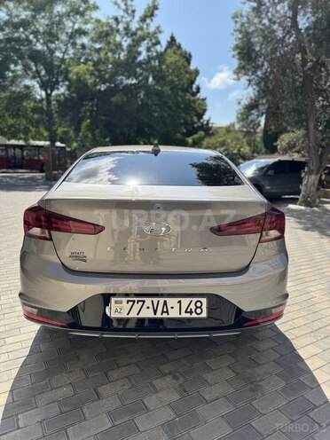 Hyundai Elantra 2019, 22,254 km - 2.0 l - Bakı