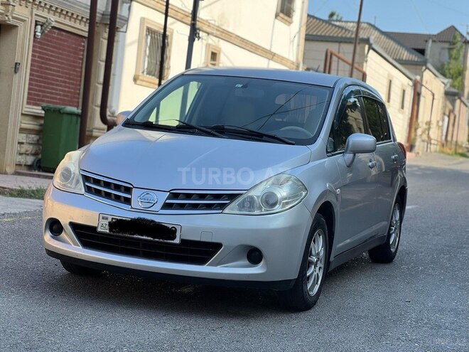 Nissan Tiida-3