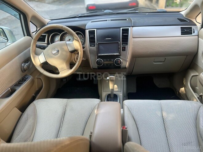 Nissan Tiida-7
