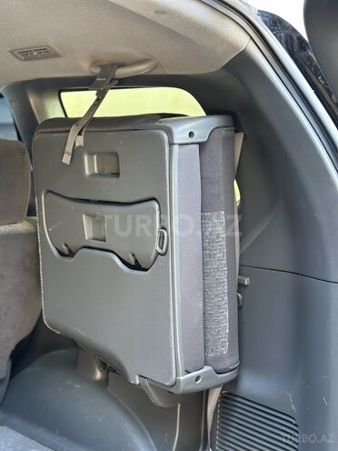 Toyota Land Cruiser Prado-14