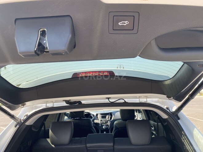 Hyundai Santa Fe-11