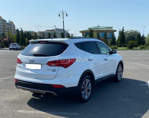 Hyundai Santa Fe-4
