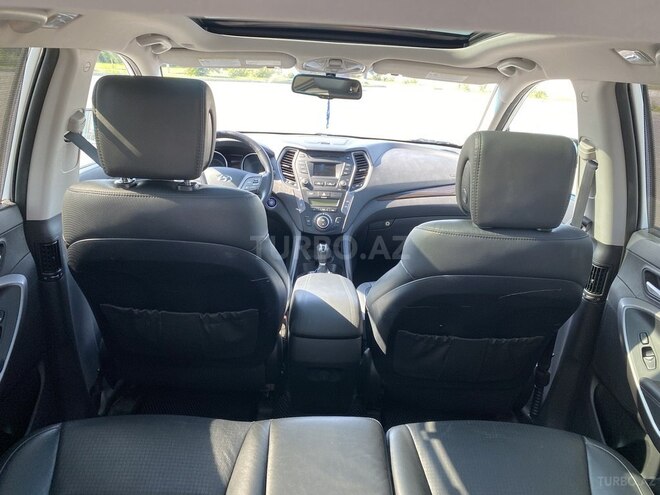 Hyundai Santa Fe-10