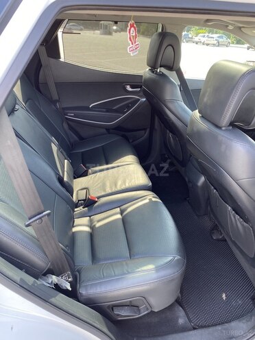 Hyundai Santa Fe-9