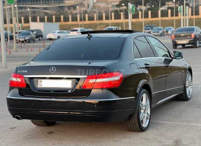 Mercedes E 250 2011, 221,343 km - 1.8 l - Bakı