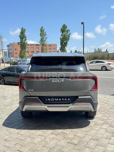 Kia EV5-4