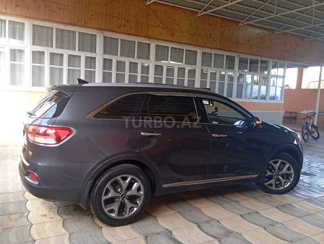 Kia Sorento-8