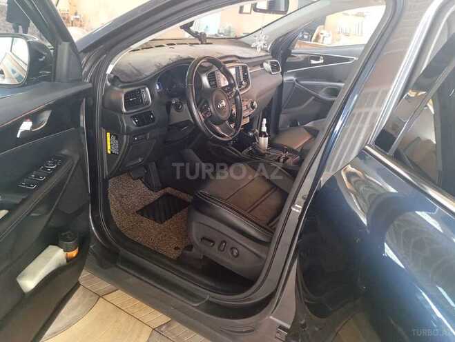 Kia Sorento-12
