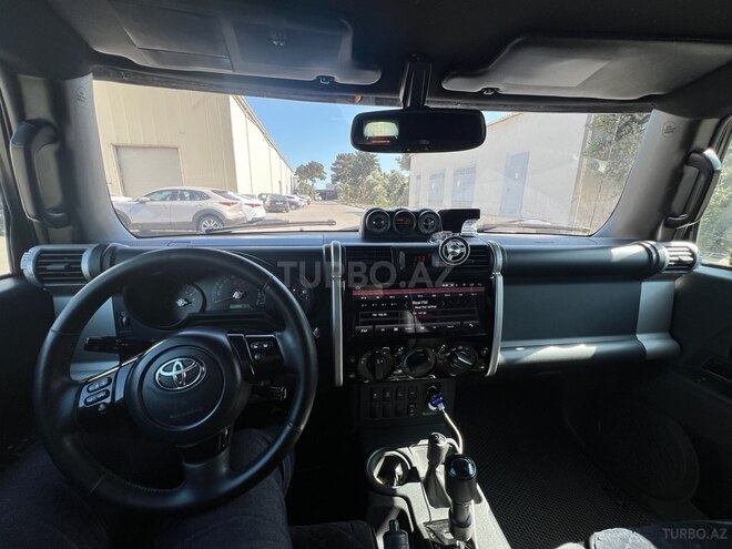 Toyota FJ Cruiser 2013, 137,039 km - 4.0 l - Bakı