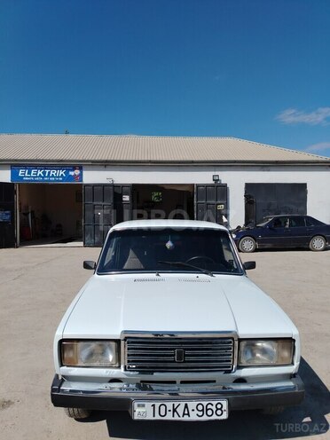 LADA (VAZ) 2107 2001, 95,000 km - 1.6 л - Sabirabad