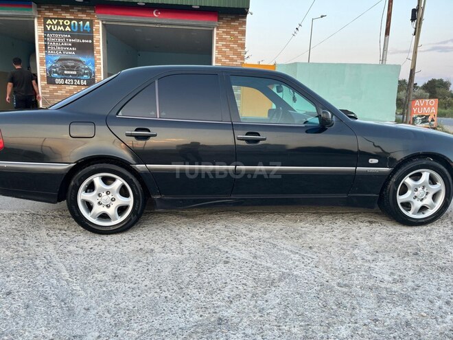 Mercedes C 240 1999, 273,230 km - 2.4 l - Sumqayıt