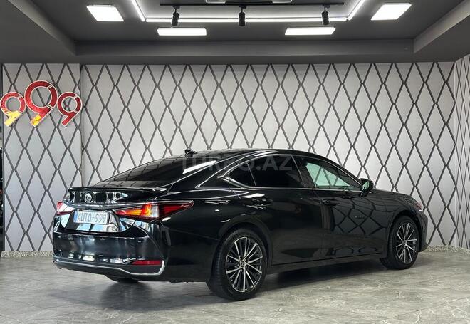 Lexus ES 300h-6
