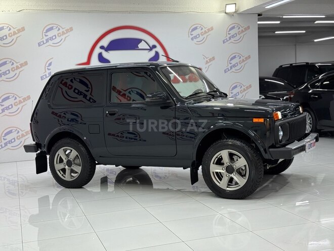 LADA (VAZ) Niva-9