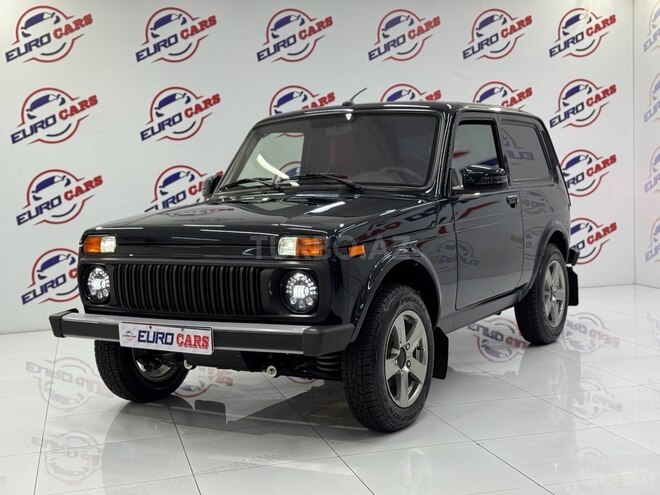 LADA (VAZ) Niva-8