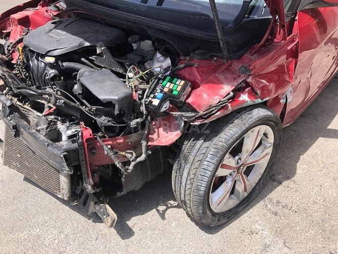 Hyundai Veloster 2013, 157,000 km - 1.6 л - Bakı