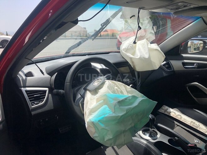 Hyundai Veloster 2013, 157,000 km - 1.6 л - Bakı