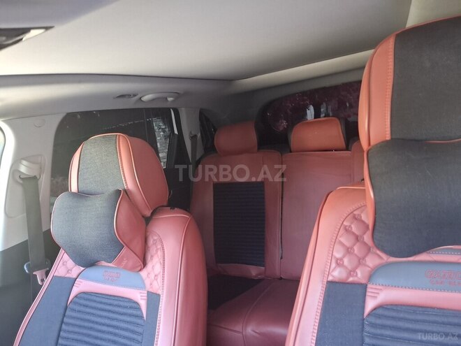 Kia Sorento-13