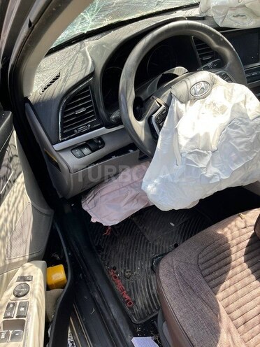Hyundai Elantra 2018, 195,000 km - 2.0 l - Tovuz