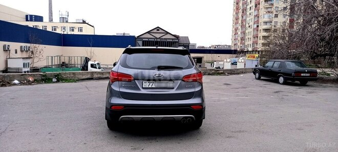 Hyundai Santa Fe-4