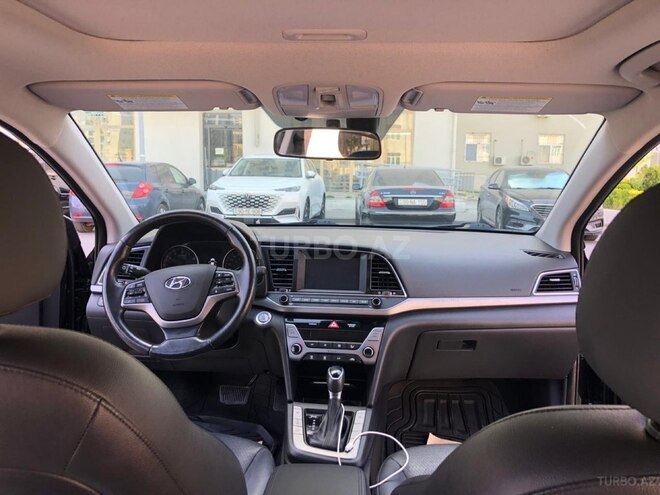 Hyundai Elantra 2018, 104,000 km - 2.0 l - Bakı