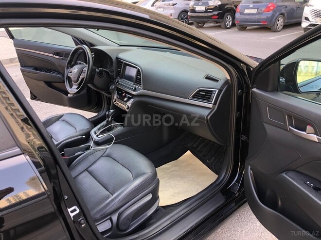 Hyundai Elantra 2018, 104,000 km - 2.0 l - Bakı